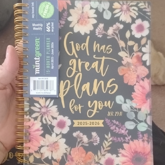 Mintgreen Floral Planner - Black and Gold - Picture 1 of 3